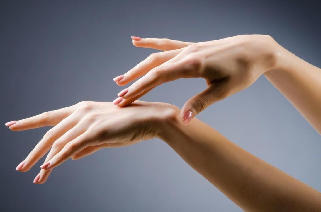 Crossdressing Tips to Accomplish Soft Feminine Hands